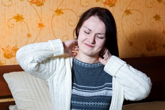 EFT Tapping Newbie Dissolves Neck Pain of 30 Years’ Duration